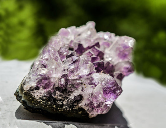 Spiritual Harmony and Individual Style: The Magic of Raw Amethyst Necklaces