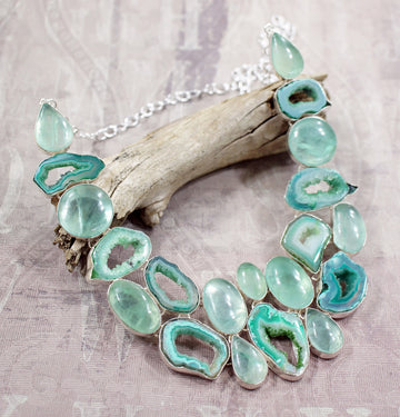 Nature’s Oceanic Beauty: Embracing Raw Aquamarine Jewelry