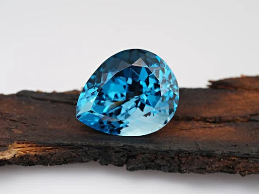 The Splendor and Significance of November's Birthstone: Topaz