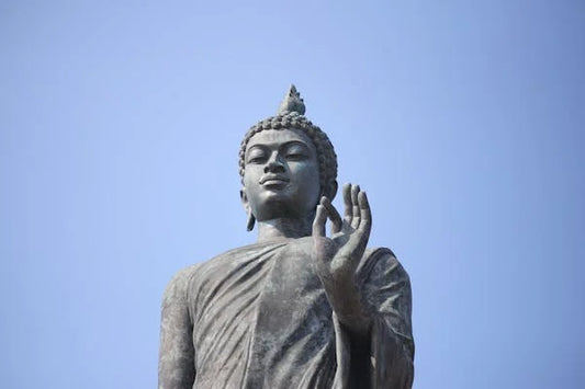 Buddhist Knot: Symbolism and Serenity