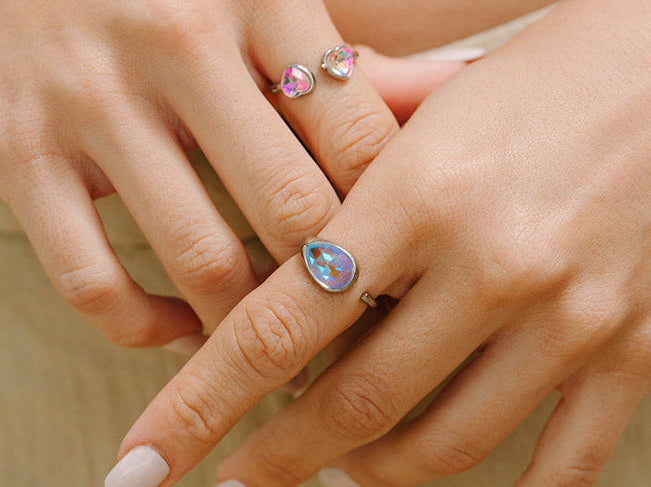 Rings collection, blends contemporary minimalism with sculptural elegance; its graceful drop-inspired silhouette makes a refined statement that elevates everyday wear and special occasions with understated sophistication and versatile styling.