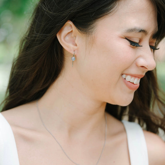 Bar Necklace, a sleek and modern addition to your jewelry collection. Crafted to perfection, this pendant exudes elegance, making it a versatile choice for both casual and formal occasions.