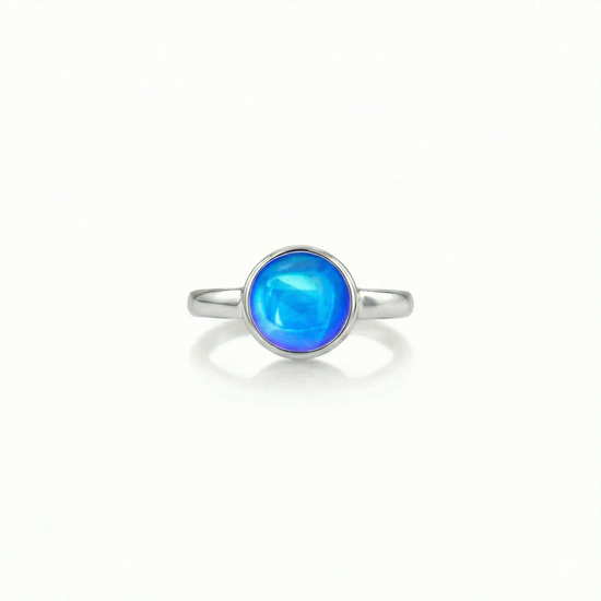 Classic Ring crafted from solid sterling silver, this ring combines quality with style with 9mm polished blue stone.